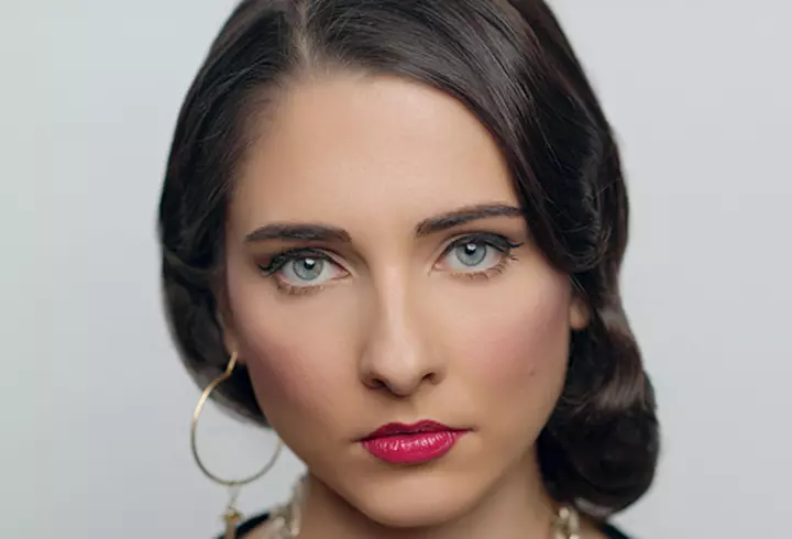 Alb şi negru pentru un look stilat. Inspiră-te de la vedete!