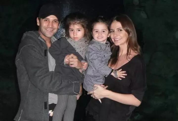 Eros Ramazzotti şi Marica Pellegrinelli  – Super îndrăgostiţi la Paris