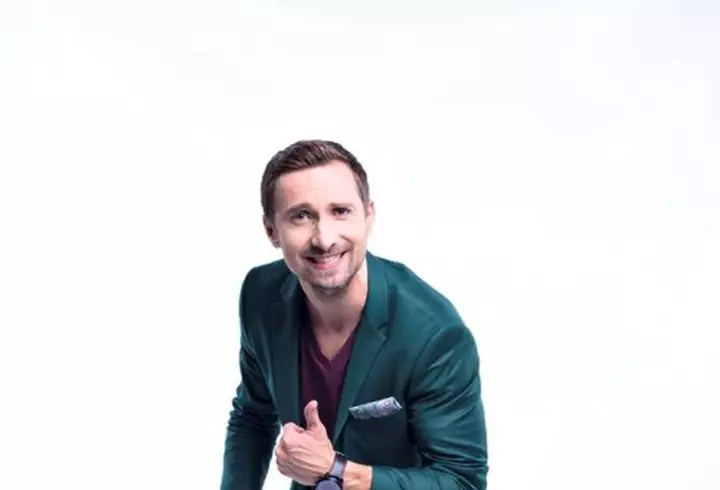 Eros Ramazzotti şi Marica Pellegrinelli  – Super îndrăgostiţi la Paris