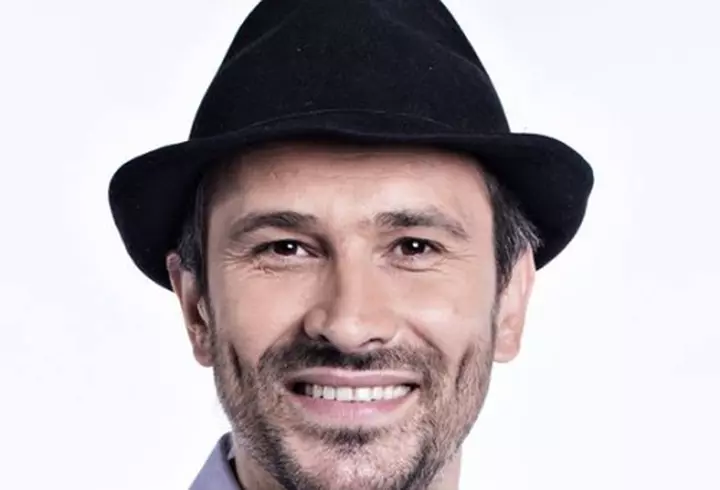 Eros Ramazzotti şi Marica Pellegrinelli  – Super îndrăgostiţi la Paris