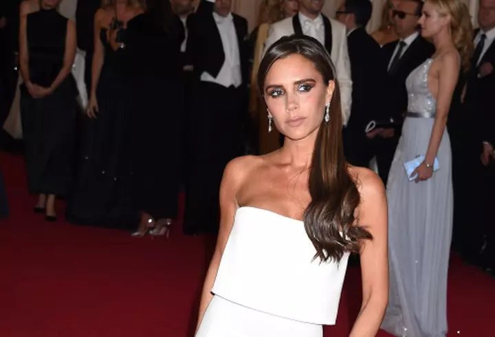 Eros Ramazzotti şi Marica Pellegrinelli  – Super îndrăgostiţi la Paris