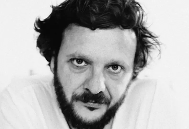 Back to school: 5 vedete se întorc în trecut