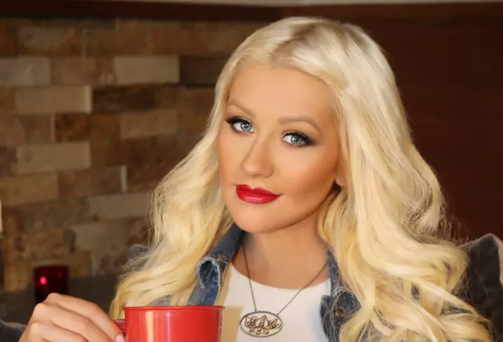 Sofia Anais, fetiţa Elenei Băsescu, a împlinit 1 an