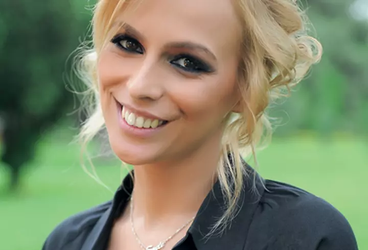 Alina Puşcaş – Aşteaptă un copil