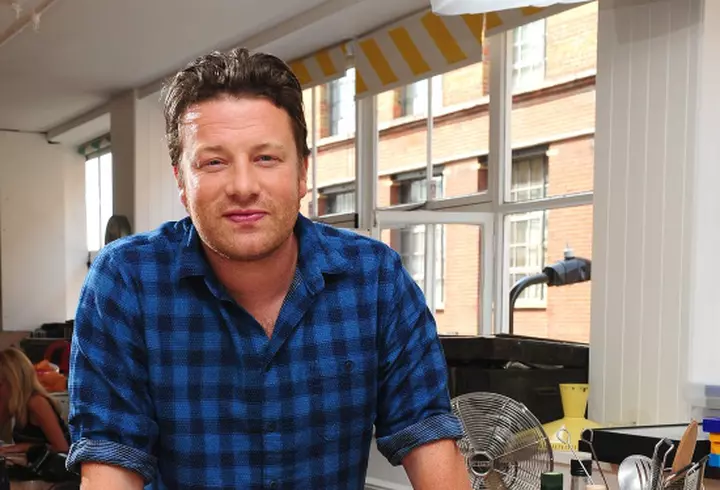 Iată cum se menţine Corina  în formă! 