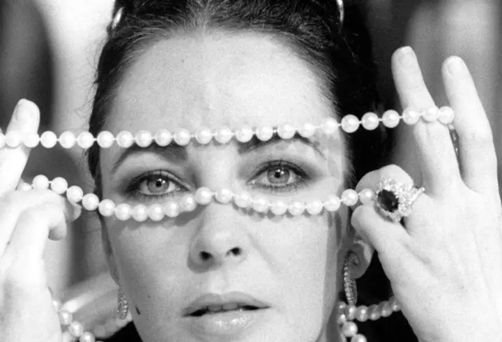 Cele mai frumoase ţinute ale săptămânii 9-13 februarie