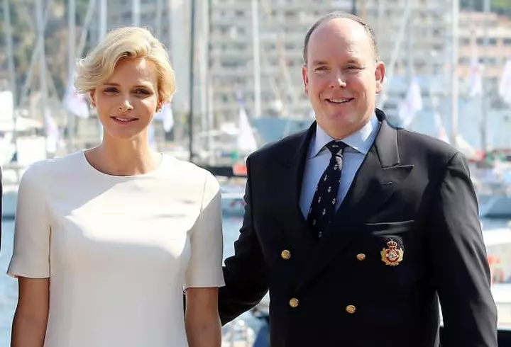 Adela Popescu – În formă maximă la început de an