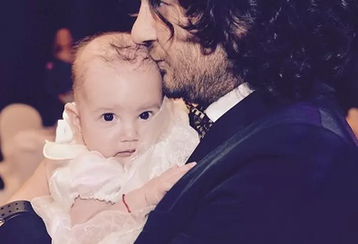 Adela Popescu – În formă maximă la început de an