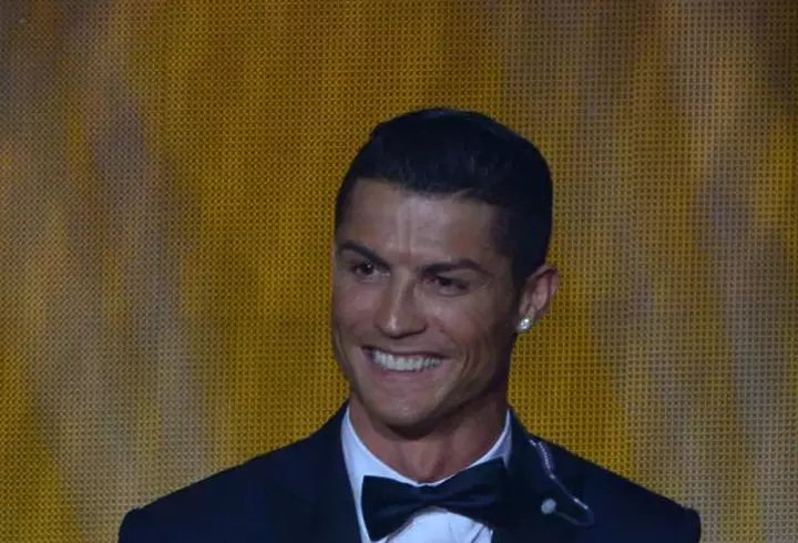 Vedete la show-ul Louis Vuitton toamna-iarnă 2015/2016 de la Paris