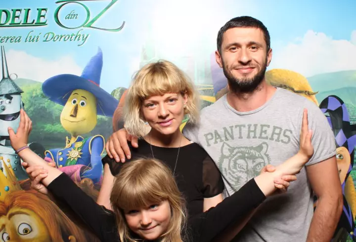 Ellie White – Extrem de activă, deşi este însărcinată