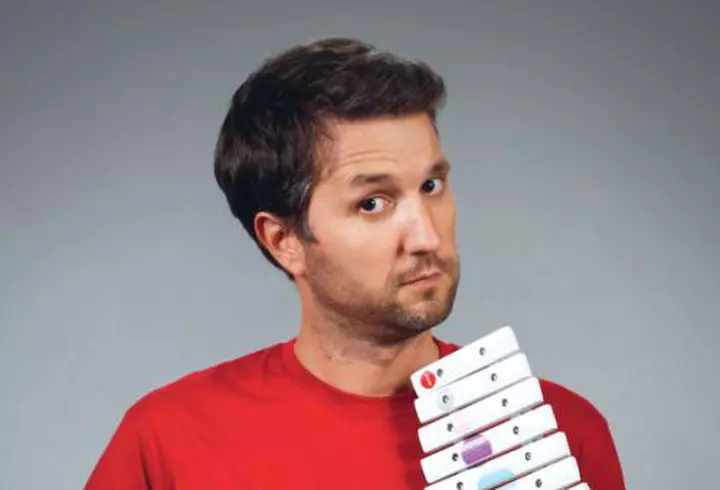 Cine este Rosamund Pike?