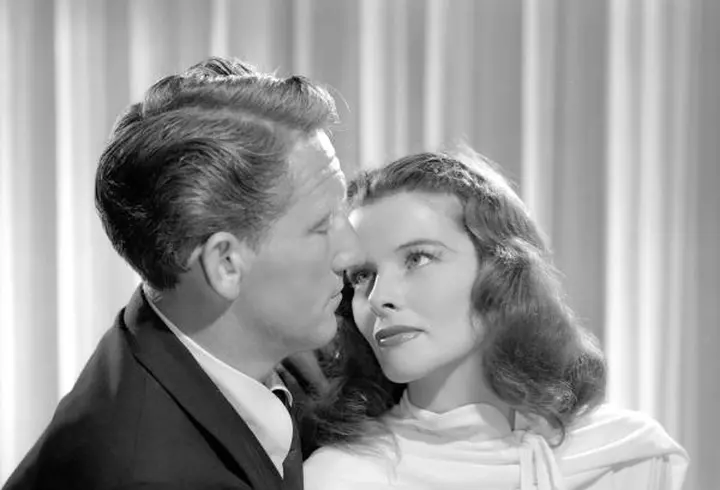 INNA lansează single-ul “Gimme Gimme” cu un videoclip filmat în Mexic