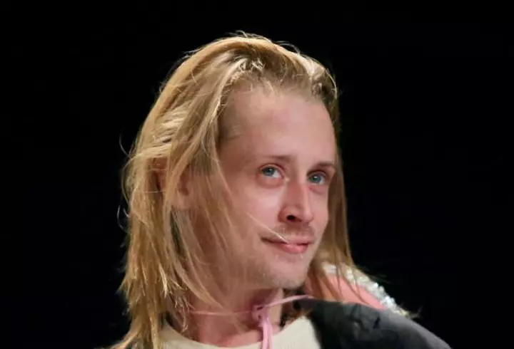 Cine este Rosamund Pike?