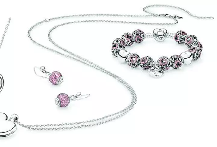 Opel si efectul OH! te aduc pe coperta revistei ELLE!