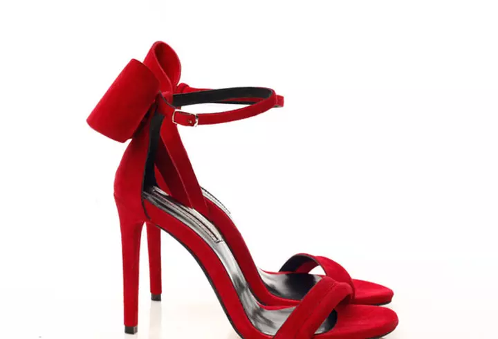 Noua colecţie de primăvară de la Pandora