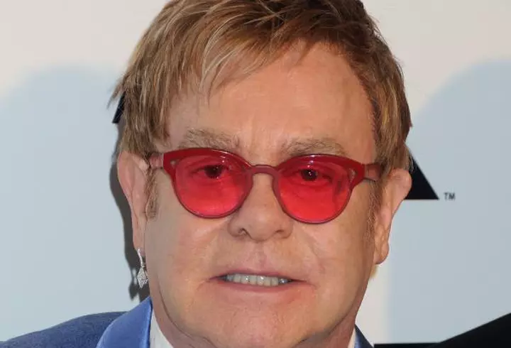 Mila Kunis şi Ashton Kutcher s-au căsătorit