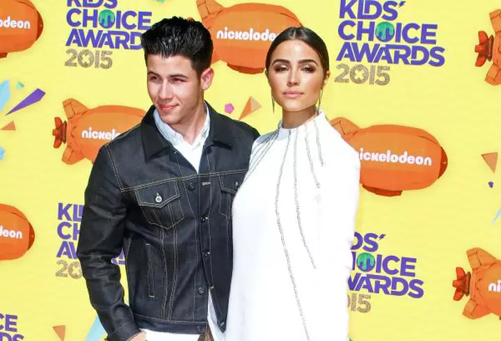 “Nu Mă Uita”: șase artiști și o colecție inedită, cu puternice accente de neconvențional