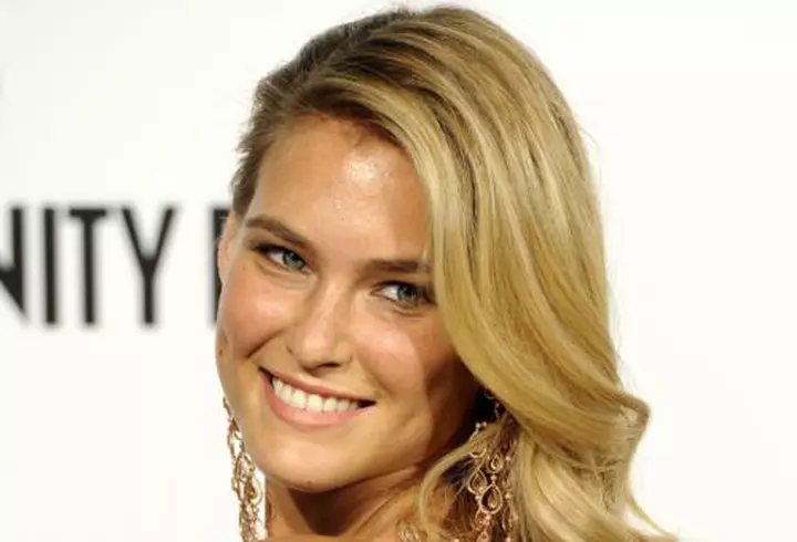 Mila Kunis şi Ashton Kutcher s-au căsătorit