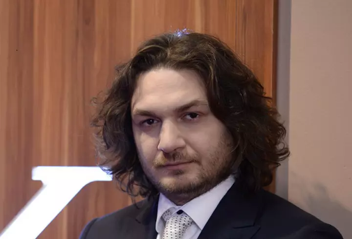 Mila Kunis şi Ashton Kutcher s-au căsătorit