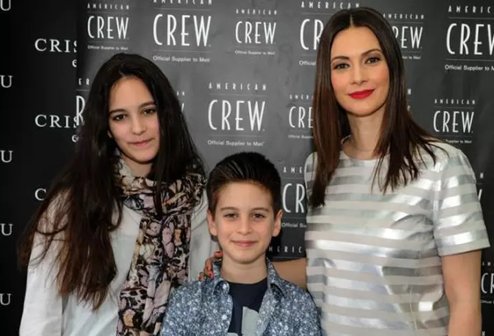 “Nu Mă Uita”: șase artiști și o colecție inedită, cu puternice accente de neconvențional