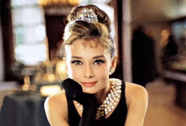 Vedete la o cină regală