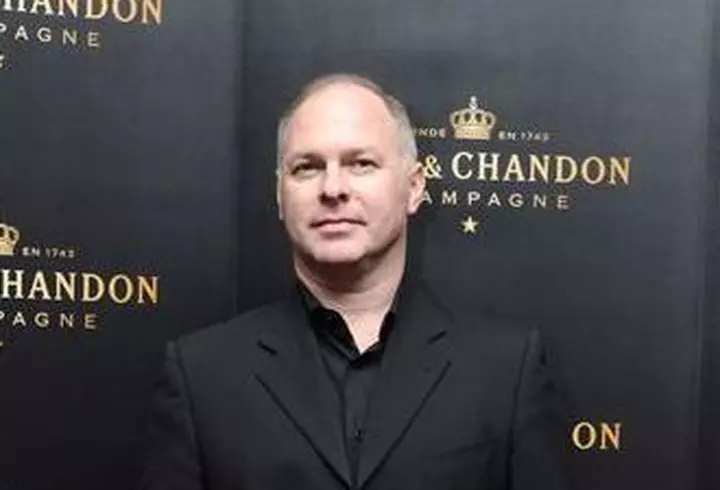 Vedete la o premieră cu cântec