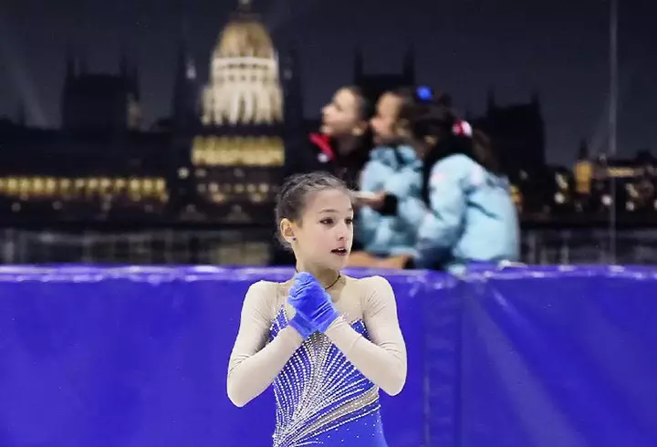 Miley Cyrus este bisexuală