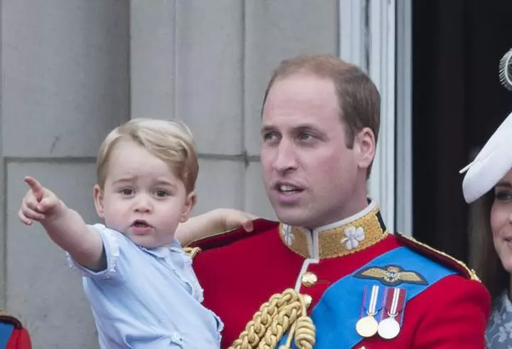 Vedete la o premieră cu cântec