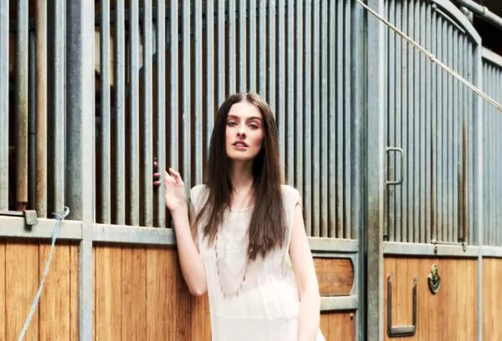 Rosie Huntington-Whiteley a atras toate privirile la Paris