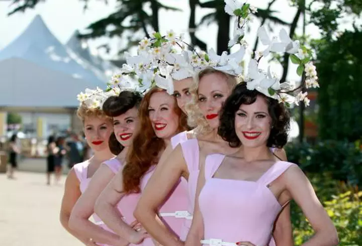 Giulia – Primul pictorial cu toată familia