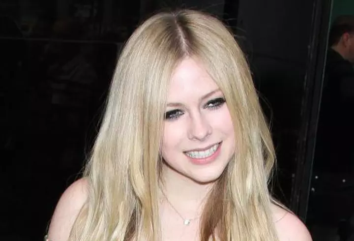 Miley Cyrus este bisexuală