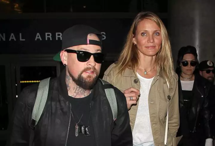 Kourtney Kardashian – Mamă sexy la Los Angeles