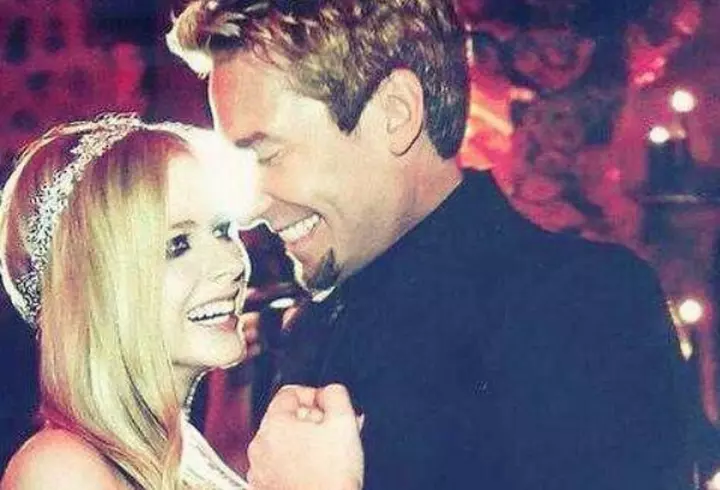 Kourtney Kardashian – Mamă sexy la Los Angeles