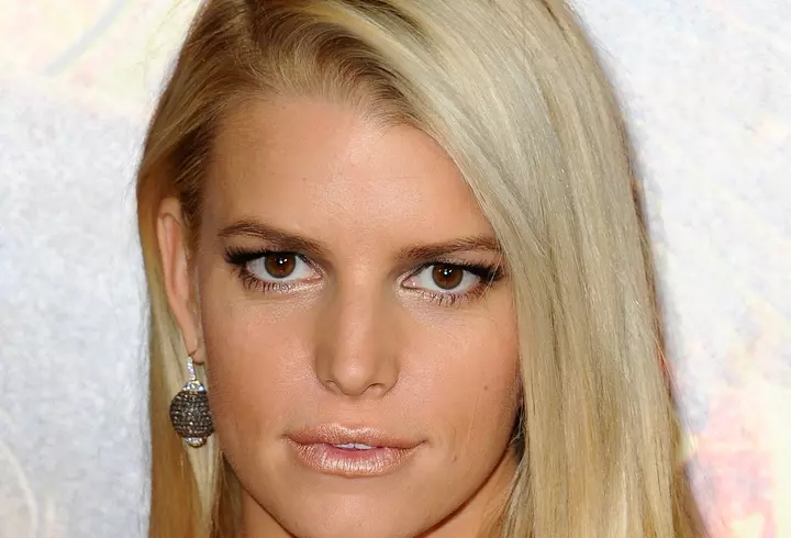 Kourtney Kardashian – Mamă sexy la Los Angeles