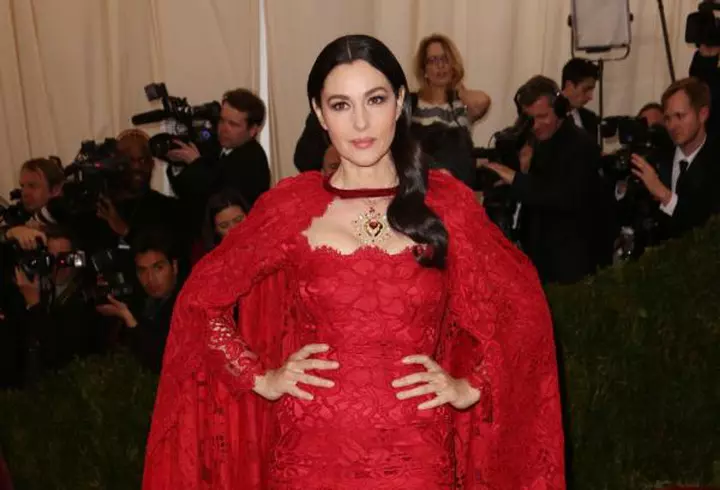 Cât de simpatic este bebeluşul lui Aylin Cadîr la 1 lună!