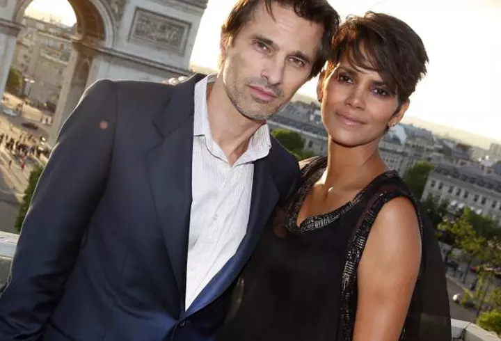 George şi Amal Clooney au adoptat un câine