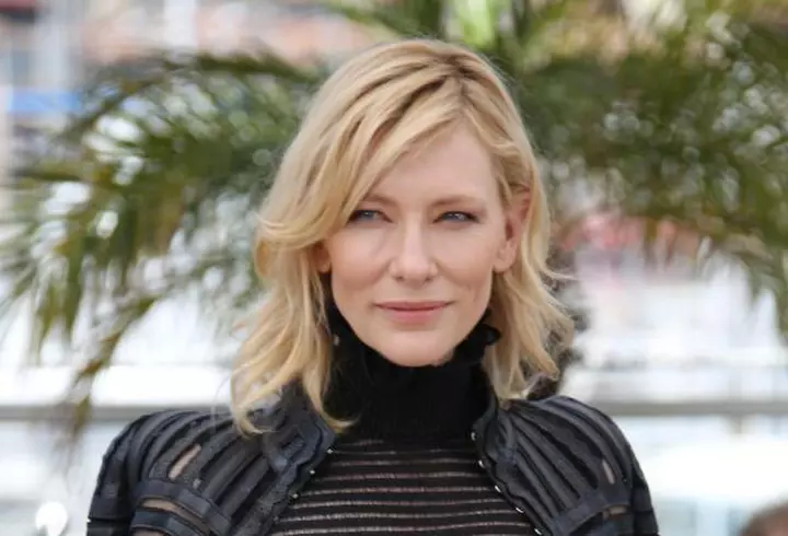 Cindy Crawford – În formă şi foarte îndrăgostită la aproape 50 de ani