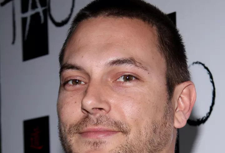 Jojo - Apariţie senzuală într-o little black dress