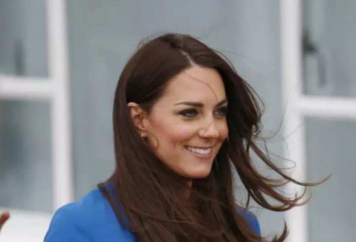 Jojo - Apariţie senzuală într-o little black dress