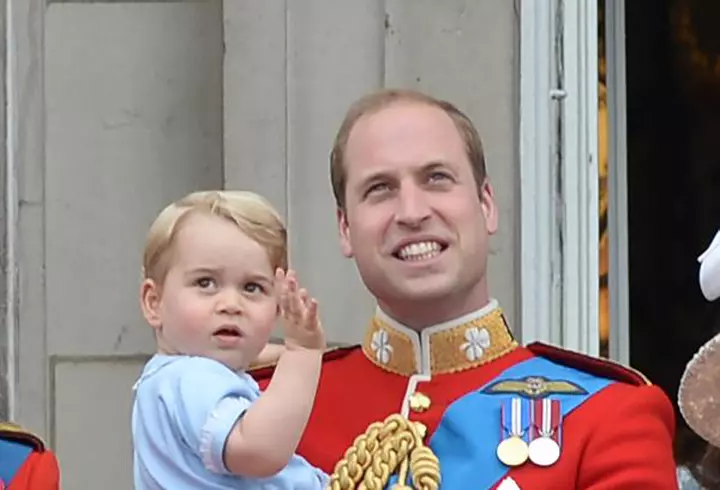 Jojo - Apariţie senzuală într-o little black dress