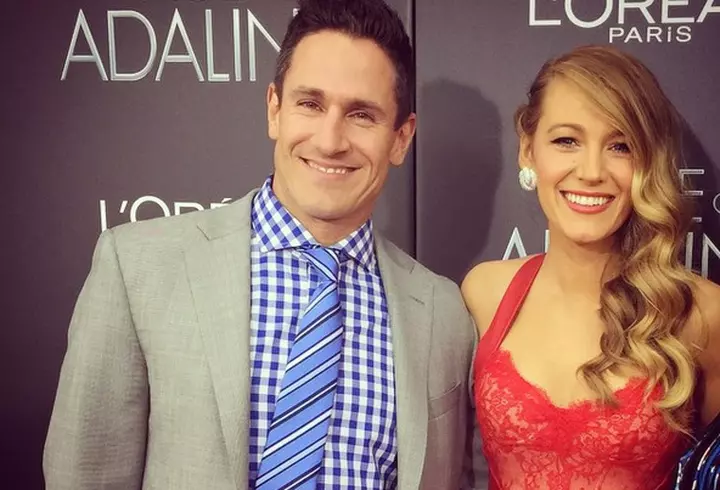 Andreea Ibacka – Cum prepară în casă loţiunea tonica cu aloe vera şi trandafir