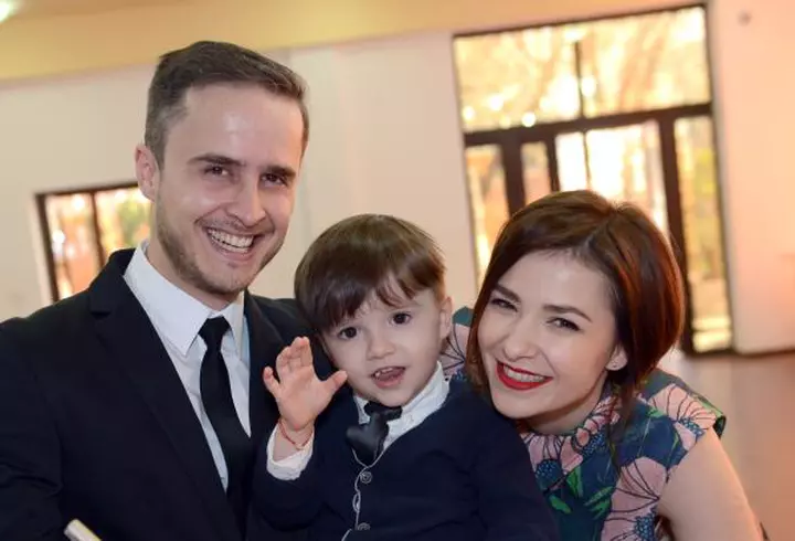 La mulţi ani, România! Iată cum au sărbătorit vedetele Ziua Naţională!