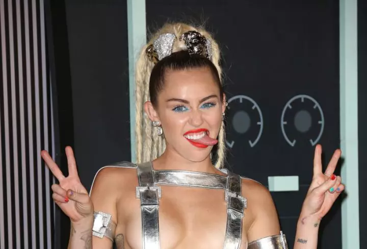 La mulţi ani, România! Iată cum au sărbătorit vedetele Ziua Naţională!