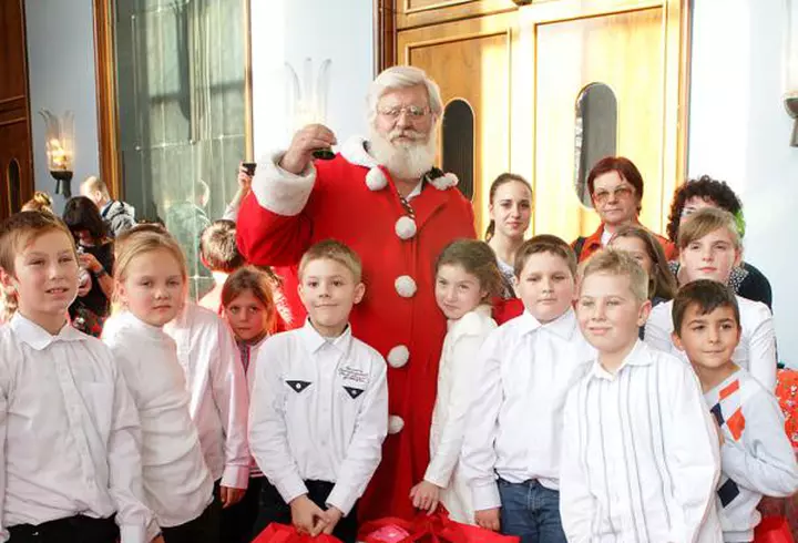 Competențe pentru competitivitate, un proiect tehnologic care vine în sprijinul pieţei muncii din România