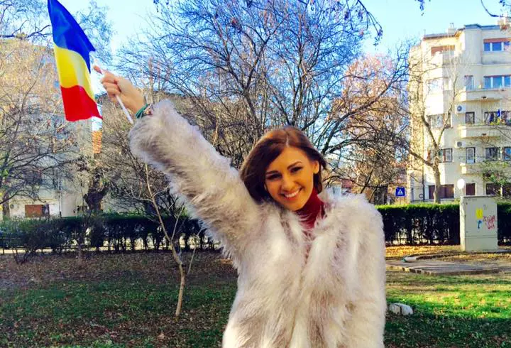 Florin Dumitrescu – Primul pictorial cu mezina familiei, Mia Victoria