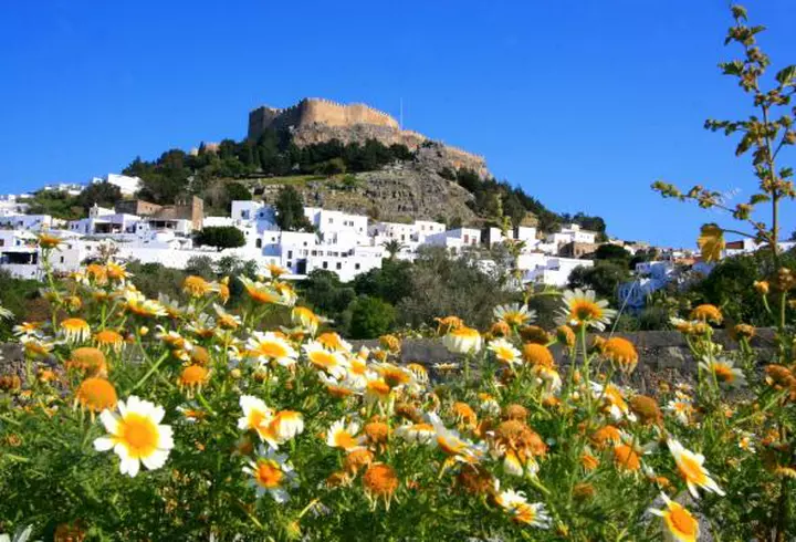 (P) Cele mai interesante tradiții de Paște, pe insula Corfu