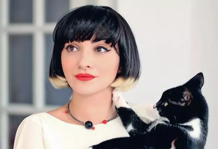 Blake Lively – O mămică stylish. În 3 ţinute perfecte la New York