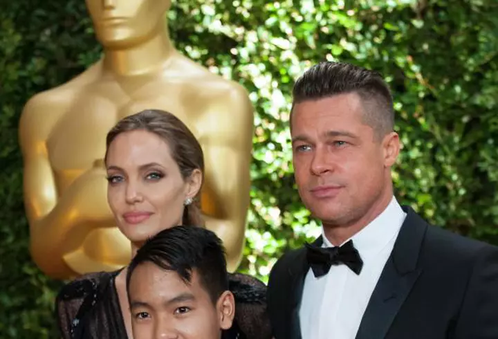 Kim Kardashian a publicat, în sfârşit, prima fotografie cu Saint West!