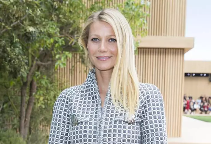 Kim Kardashian a publicat, în sfârşit, prima fotografie cu Saint West!