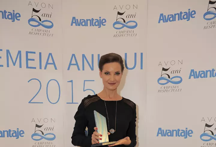 Vedete la premiera filmului „Alice în Ţara Oglinzilor”